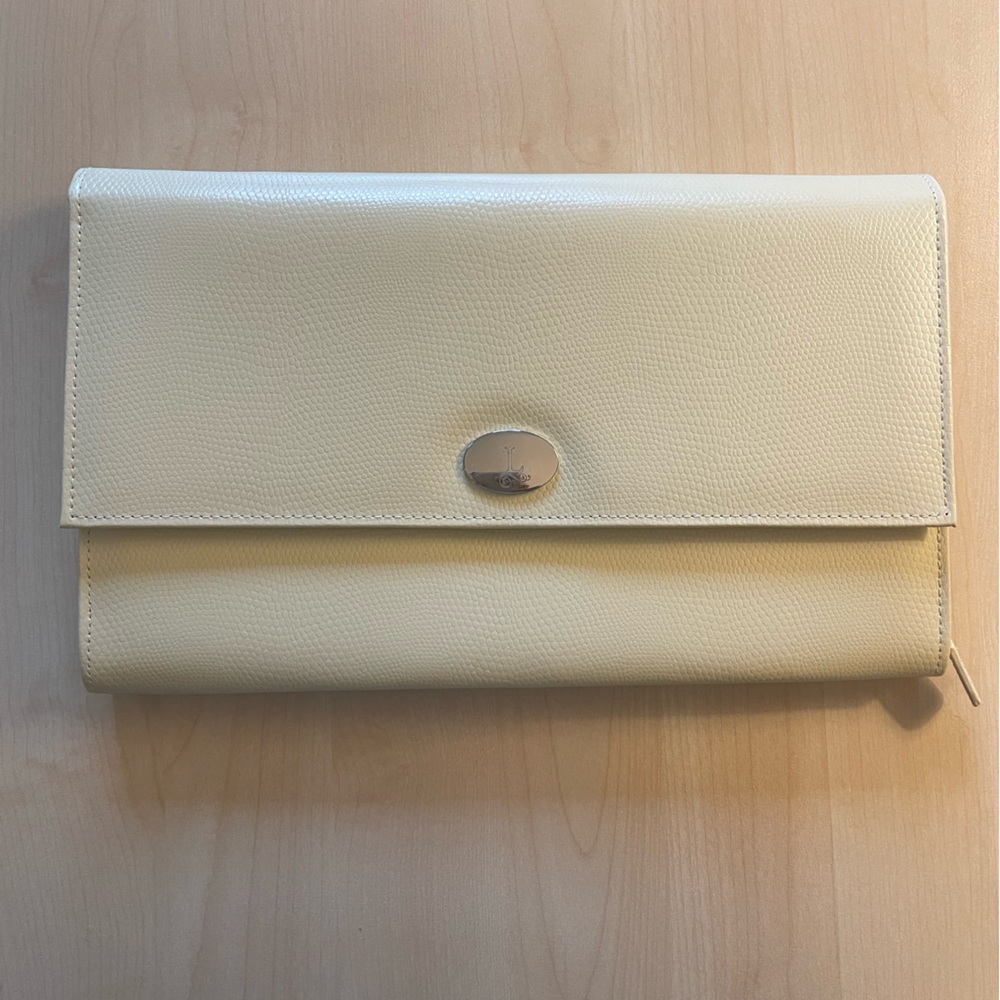 Pottery Barn McKenna travel portfolio